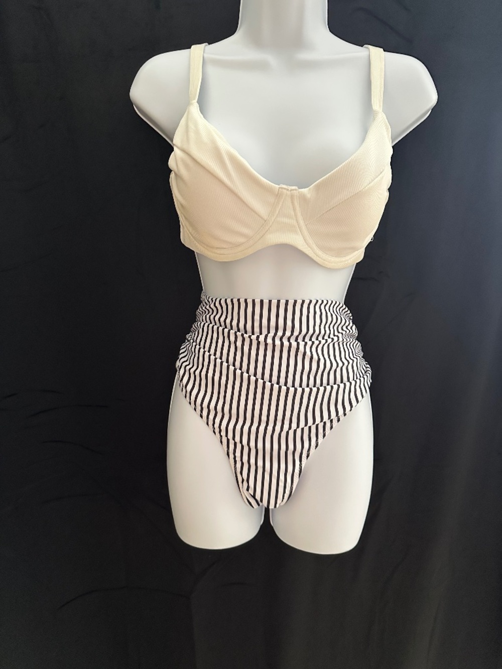 Zaful new 2 piece bikini set, size 8-10